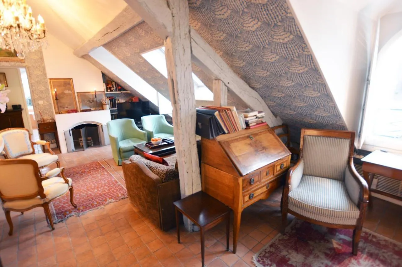 Charming Studio Near Louvre París Francia