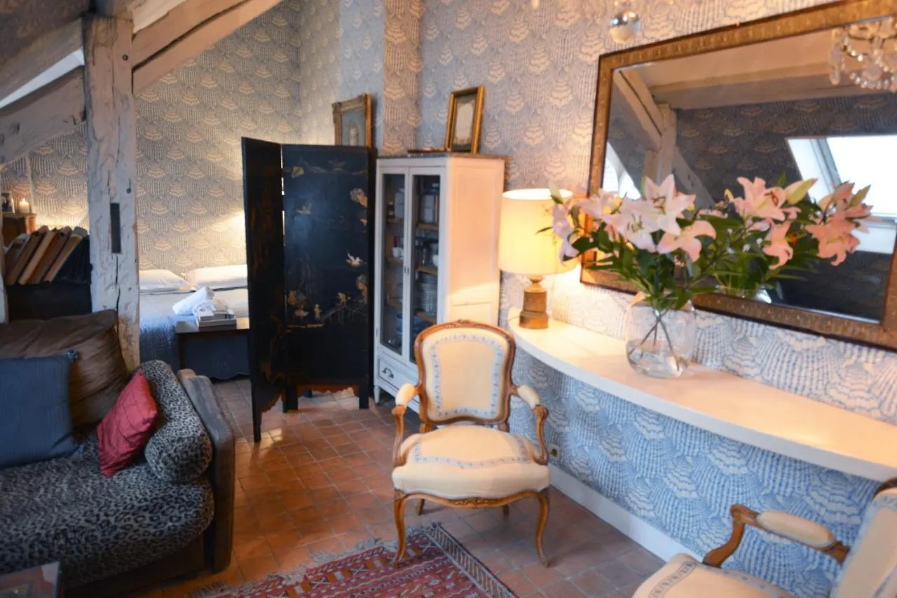 Charming Studio Near Louvre París Francia